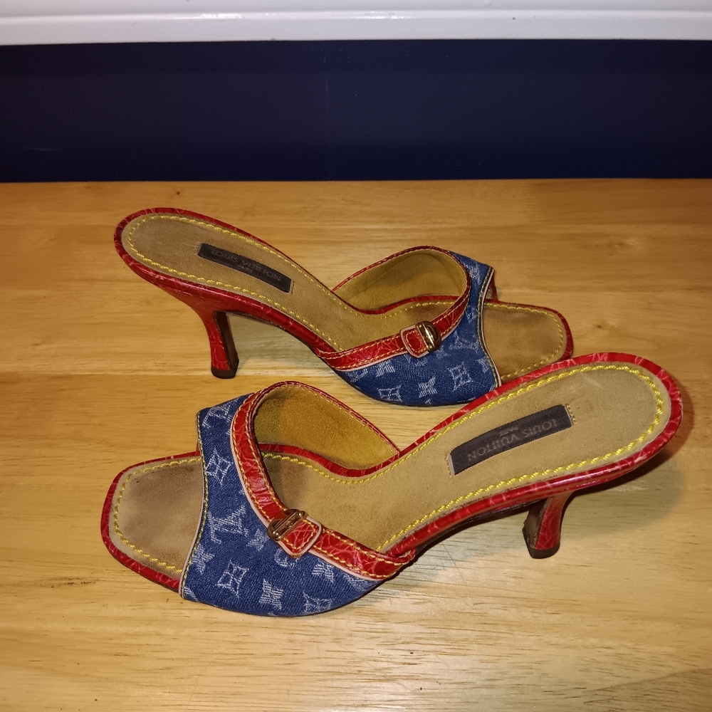 Louis Vuitton Rare Vintage Monogeam Blue Denim Heels Size 36 - Picture 2 of 5